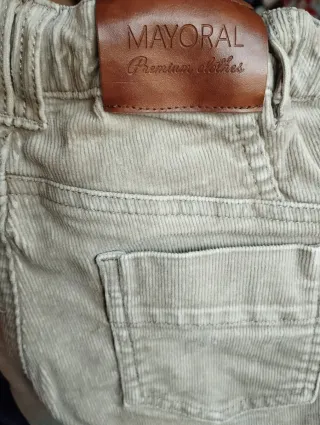 Pantalón de pana beige talla 2