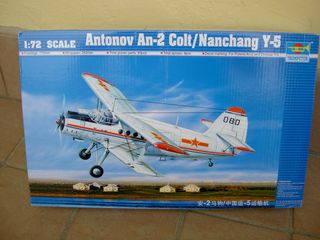 Kit Antonov An-2 Colt/Nanchang Y-5 1:72 Trumpeter