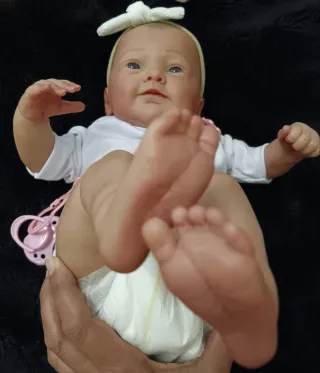 Bebé Reborn Vinilo y Tela