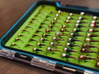 Caja 88 Ninfas y Perdigones Pesca