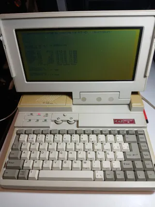 Ordenador portátil CAF vintage
