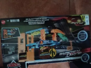 Juguetes nuevos en su caja