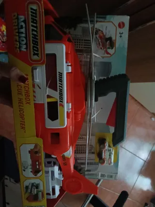 Juguetes nuevos en su caja