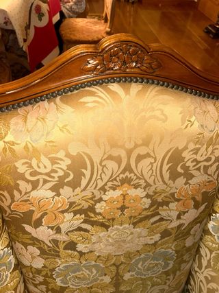 2 Butacas de Madera tapizadas. Acepto ofertas