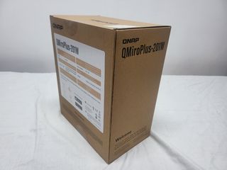 QNAP QMiroPlus-201W WiFi Mesh Router - NAS