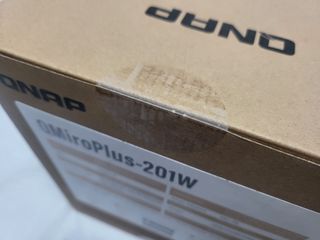 QNAP QMiroPlus-201W WiFi Mesh Router - NAS