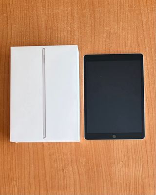 Apple iPad 9 Plata 64Gb