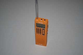 Radio Tecsun PL-368 SSB AM Sync Arancione