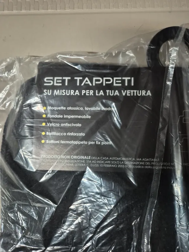 Tappetini Peugeot 2008 su misura