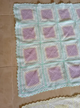 Lote 2 mantas crochet bebé