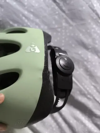 Casco bici junior Bobike azul claro