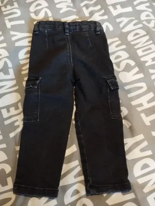 Pantalón negro ZARA