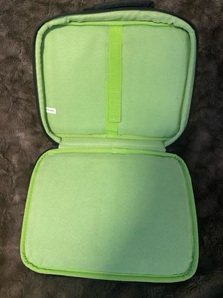Maletín para tablet negro y verde