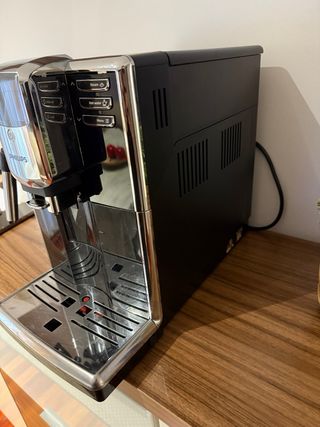 Cafetera Philips Serie 5000 EP5310/20