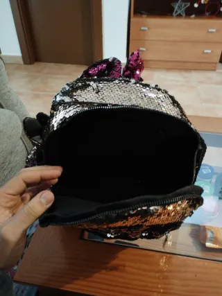 Mochila lentejuelas negra y dorada