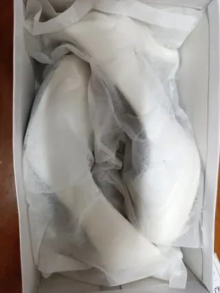 Zapatos de tacón blancos talla 40