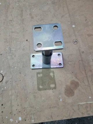 Soporte ajustable para pérgola