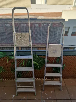 Escaleras metálicas plegables