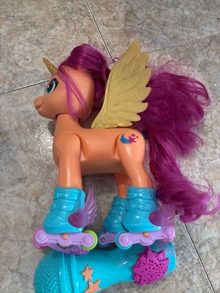 My Little Pony Sunny Starscout Cantante