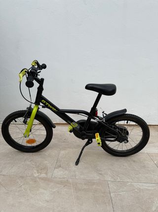 Bicicleta Btwin 16 Dark Hero 500