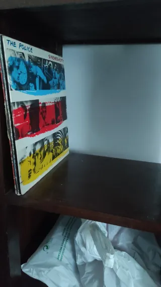 Estantería de madera teka