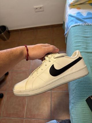 Zapatillas Nike Talla 41 Blancas y Negras