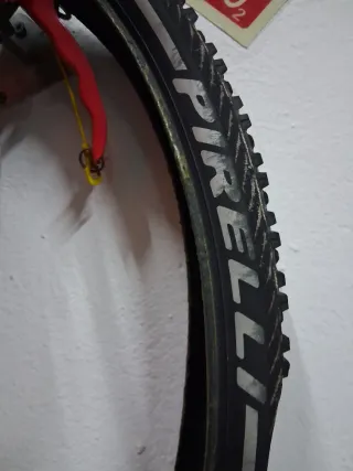 Rueda Trasera Gravel Syncros RP 2.0 muy nuevas 29