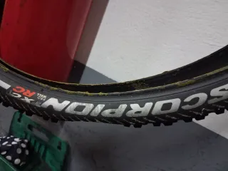 Rueda Trasera Gravel Syncros RP 2.0 muy nuevas 29