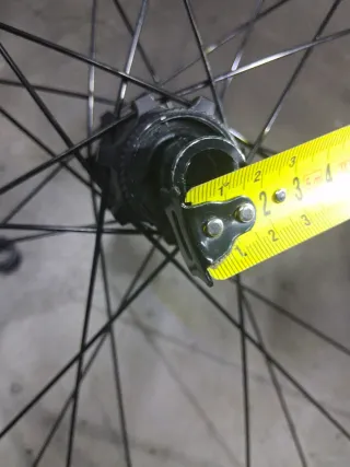 Rueda Trasera Gravel Syncros RP 2.0 muy nuevas 29