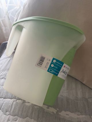 Jarra 2L con 4 Vasos