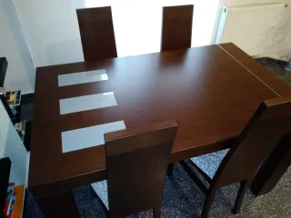 Mesa comedor extensible + 4 sillas