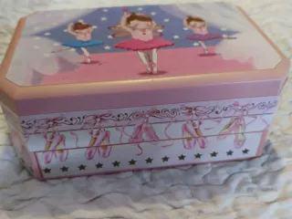 Cajita - joyero músical bailarina niña
