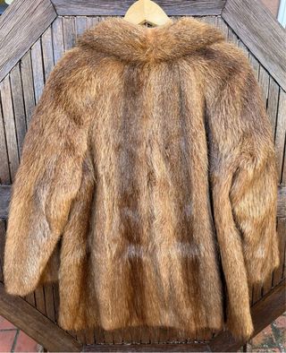 Abrigo Marrón de Pelo