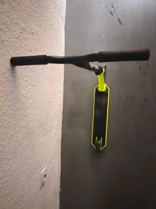 Patinete Scooter Freestyle Amarillo. Buen estado