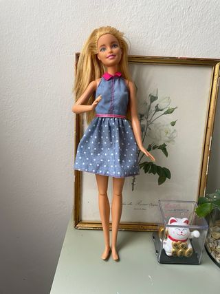 Muñeca Barbie Vestido Azul Lunares