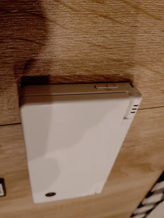 Nintendo DS Blanca + Cargador + Juego