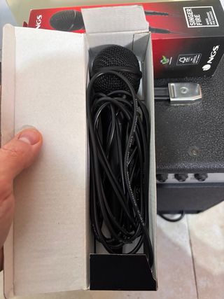 Amplificador Tone Amps LCG 200R + 2 Micrófonos