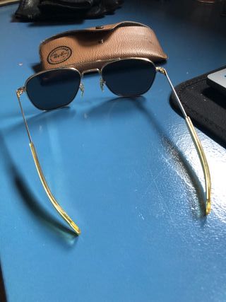 Gafas de sol Ray-Ban USA 24K con funda