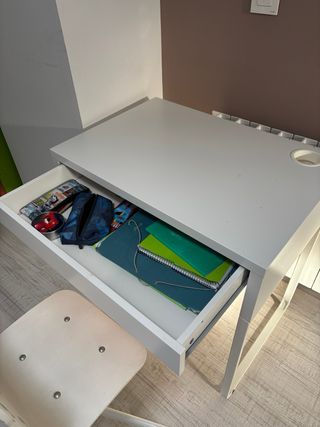 Conjunto estudio infantil escritorio y silla