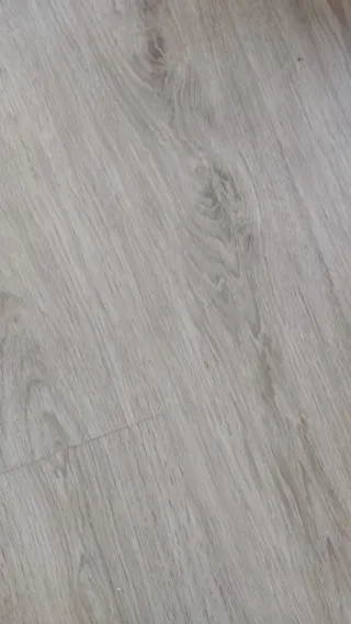 Suelo laminado intenso 8mm AC5