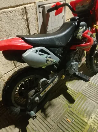 Moto Feber a Batería para Repuestos
