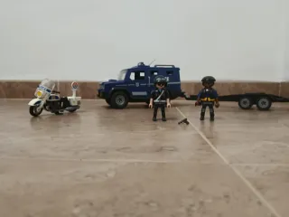 Coche patrulla ,remolque y Moto Policía Juguete pl