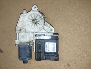 Motor elevalunas delantero derecho Audi A3