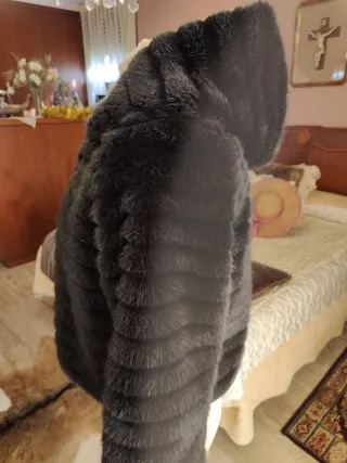 Chaqueta corta pelo negra S