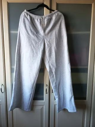Conjunto chándal gris