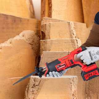 Sierra de sable a bateria