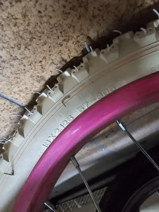 Bicicleta Infantil Hello Kitty Rosa