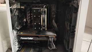 PC Desktop Ryzen 5 3600 + RX 5700XT Bianco