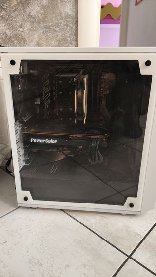 PC Desktop Ryzen 5 3600 + RX 5700XT Bianco