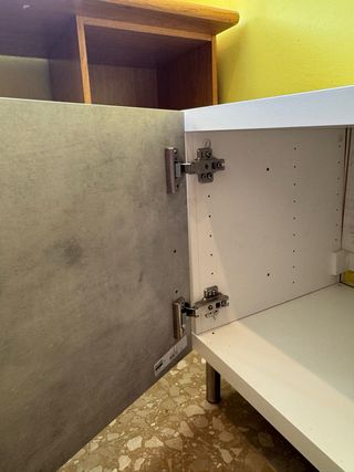 Mueble TV gris y blanco